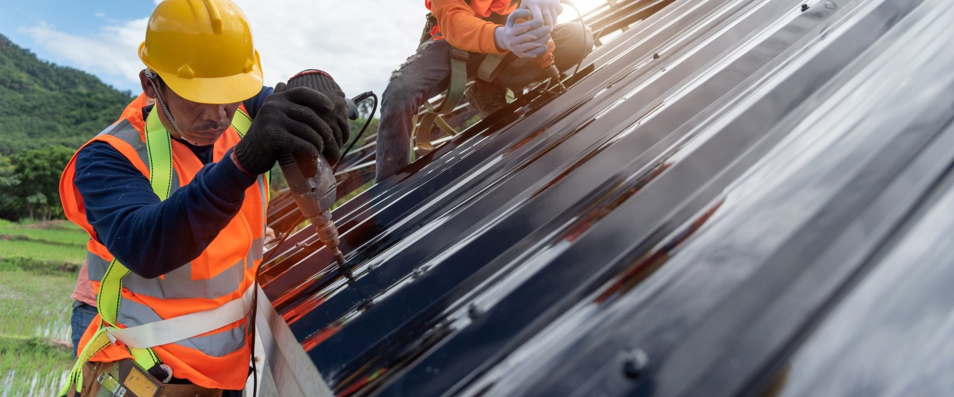 24/7 Availability for Urgent Repairs: Your Go-To Guide for Commercial Roofing Services